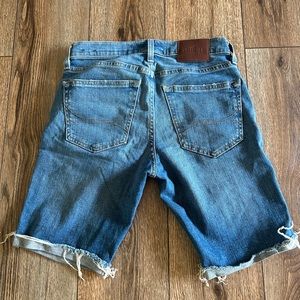 REGULAR FIT SHORT:LIGHT STONE